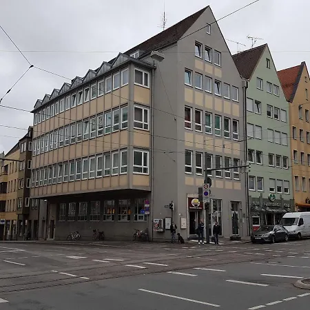 Апартаменты Studio-apartment 105 Im Herzen Von Аугсбург